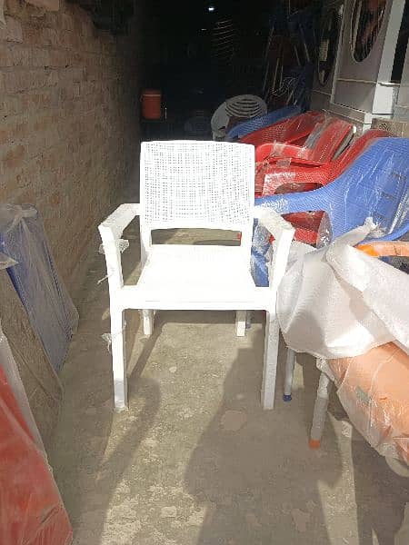 Plastic Chairs Table And Chairs Plastic Dining Chair ChairsO3321O4O2O8 0