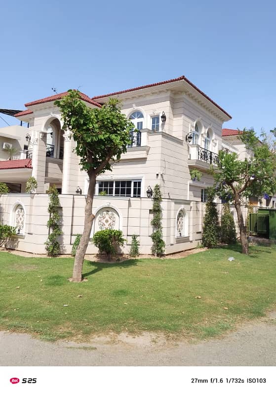 CORNER Fully Furnished 1 Kanal Brand New Lavish Bungalow For Sale On Top Location of Phase 6 DHA Lahore 4
