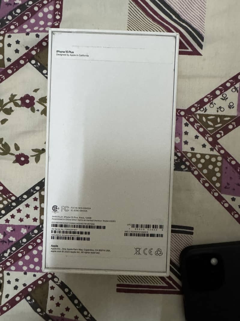 Apple iPhone 15 plus 2