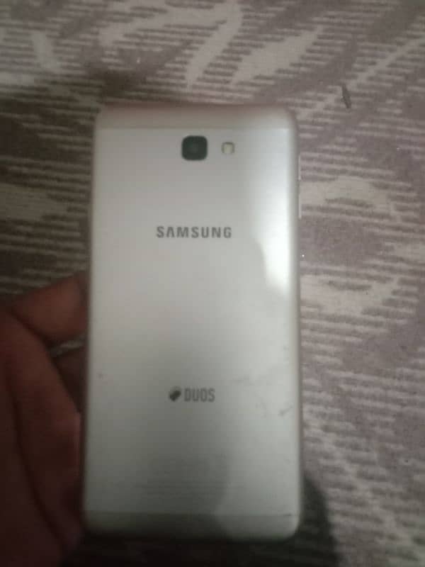 Samsung Galaxy j7 pro 5