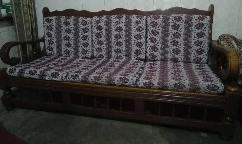5 seater sofa 0