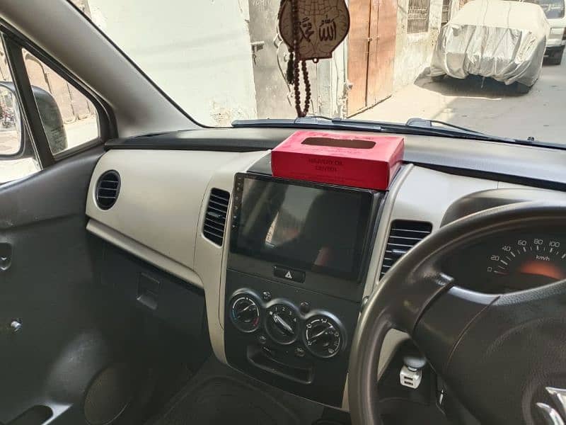 Suzuki Wagon R 2017 6
