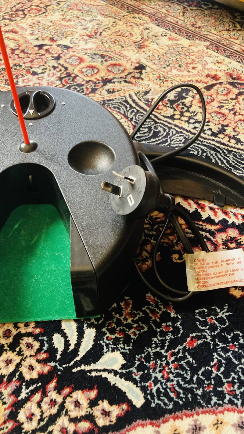 Dunlop Electric Putting Practice Machine 8