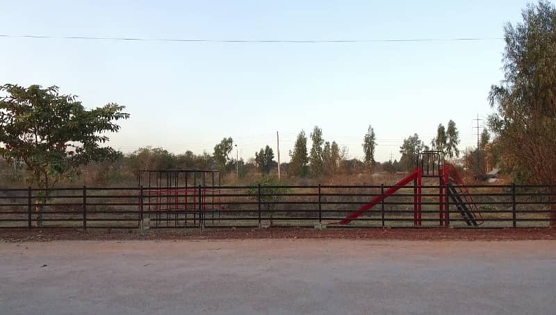 7 Marla Plot Available In Pechs Near Mumtaz City New Airport Islam Abad 10
