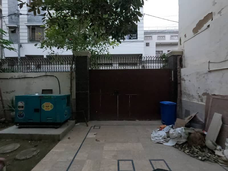 200 YDS GROUND +1 HOUSE FOR SALE DEFENCE VIEW Available For Sale In Defence View Society 2