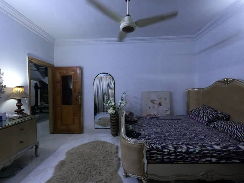 200 YDS GROUND +1 HOUSE FOR SALE DEFENCE VIEW Available For Sale In Defence View Society 21