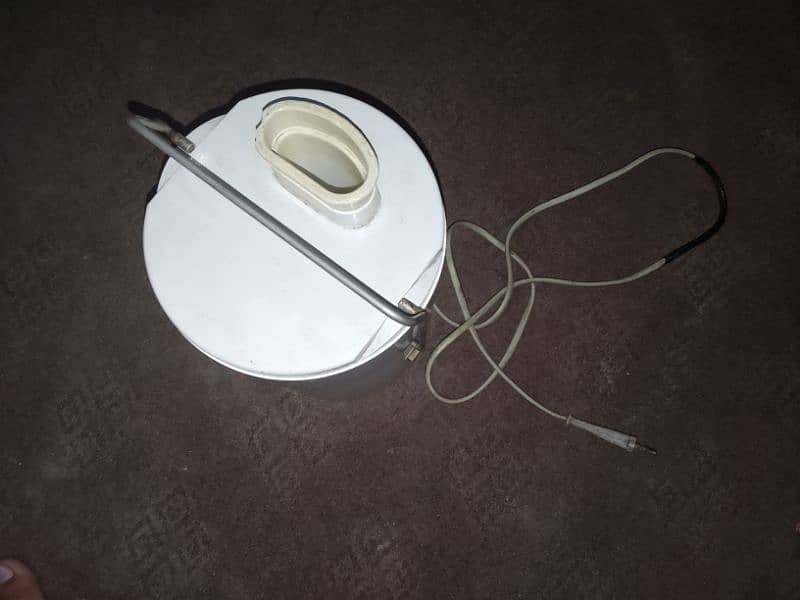 Braun juicer mp30 in very good condition price will be reduced 3