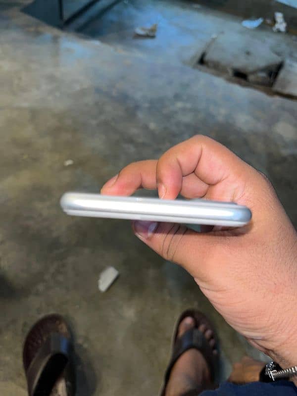 Iphone 8 plus pta approved 5