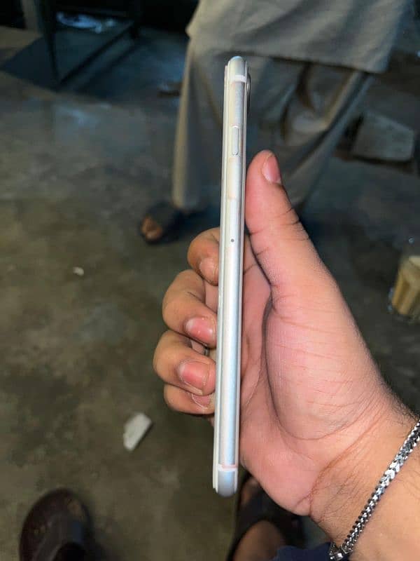 Iphone 8 plus pta approved 6