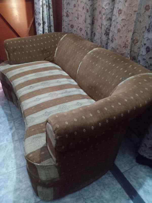 spacial khud tayar karwaya tha pure lakri ka 3