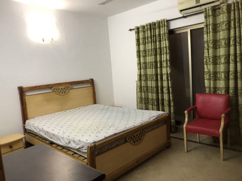 1 Bedroom Fully Furnished In DHA Phase 3 Near Sports Complex 4
