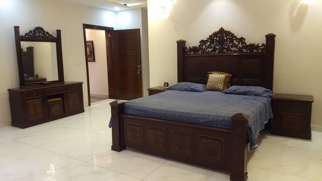 1 Kanal Lavish Furnished Basement Portion In DHA Phase 5 Near Sports Complex 1