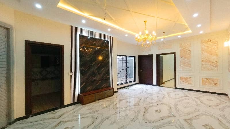 Buy A Prime Location House Of 10 Marla In Formanites Housing Scheme 5