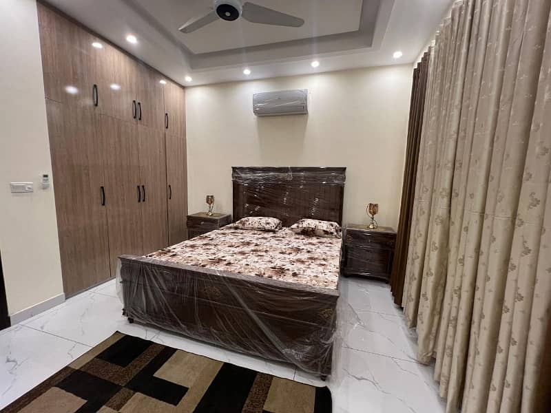 One Kanal Double Storey Fully Furnished 6 Beds Drawings Lounge At Prime Location 9