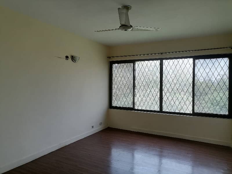10 Marla Flat For Sale In Askari 9