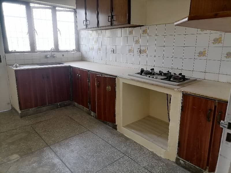 10 Marla Flat For Sale In Askari 10