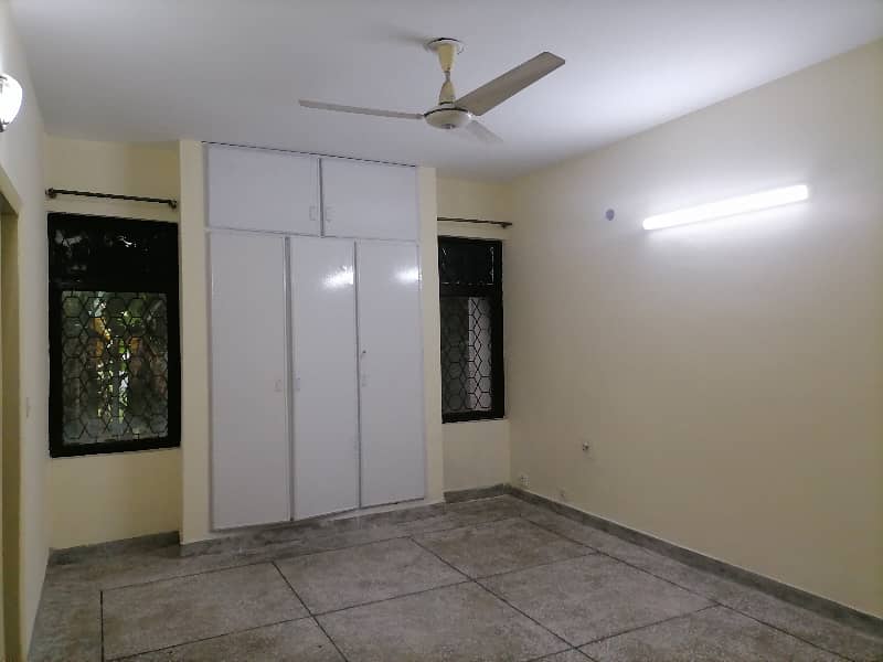 10 Marla Flat For Sale In Askari 1