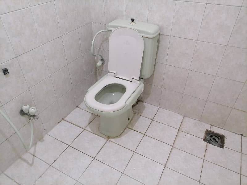 10 Marla Flat For Sale In Askari 2