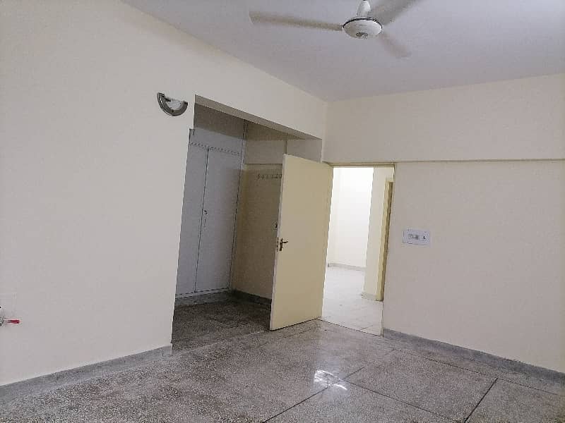 Gorgeous 10 Marla Flat For Sale Available In Askari 5 0
