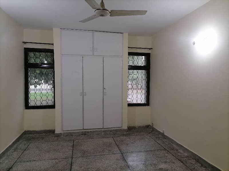 Gorgeous 10 Marla Flat For Sale Available In Askari 5 6
