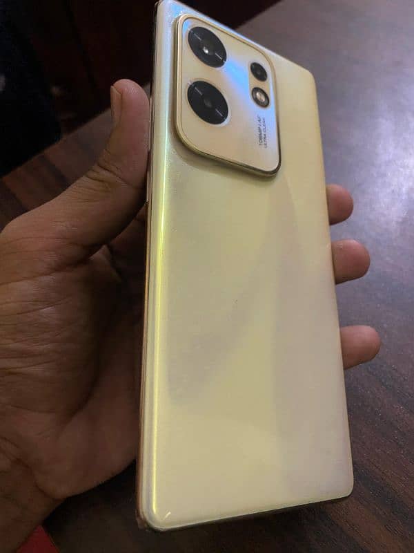 Infinix Zero 30 16/256 4