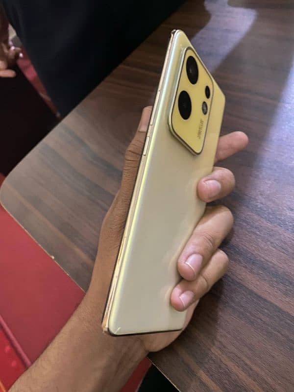 Infinix Zero 30 16/256 7