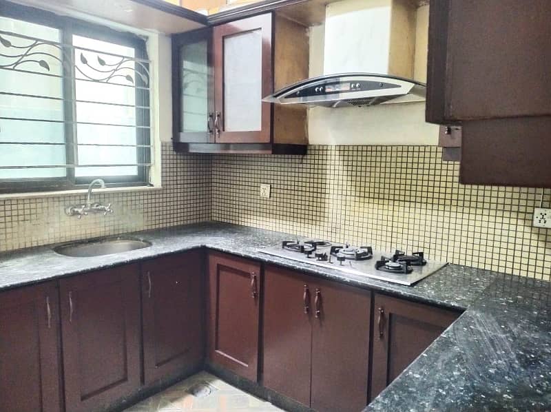 05 Marla Beautiful Independent House Available For Rent In DHA Phase 5, D Block Lahore Cantt. 5