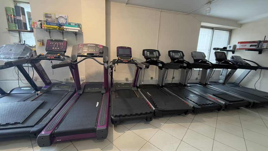 TREADMILL/ ELLIPTICAL/ SPINBIKE/ GYM MACHINES AVAILABLE USA BRAND 0