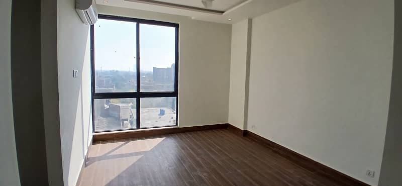 One Bedroom Apartment Available For Rent In Zameen Auram Gulberg Three Near Askari Five 0