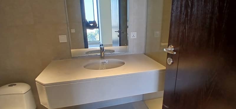 One Bedroom Apartment Available For Rent In Zameen Auram Gulberg Three Near Askari Five 5