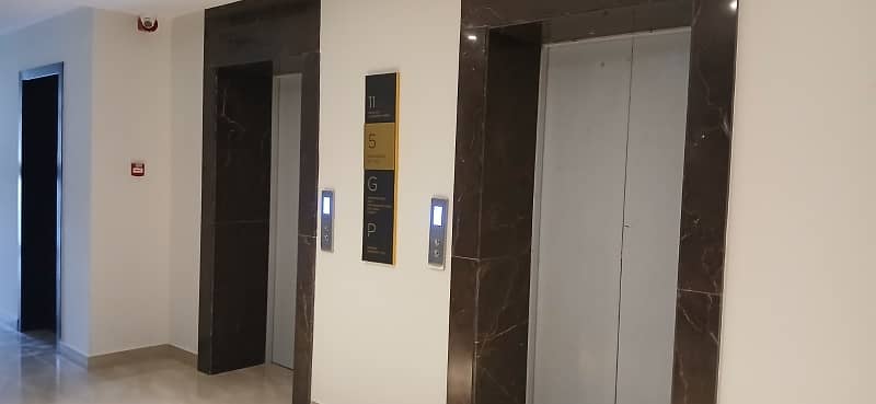 One Bedroom Apartment Available For Rent In Zameen Auram Gulberg Three Near Askari Five 6