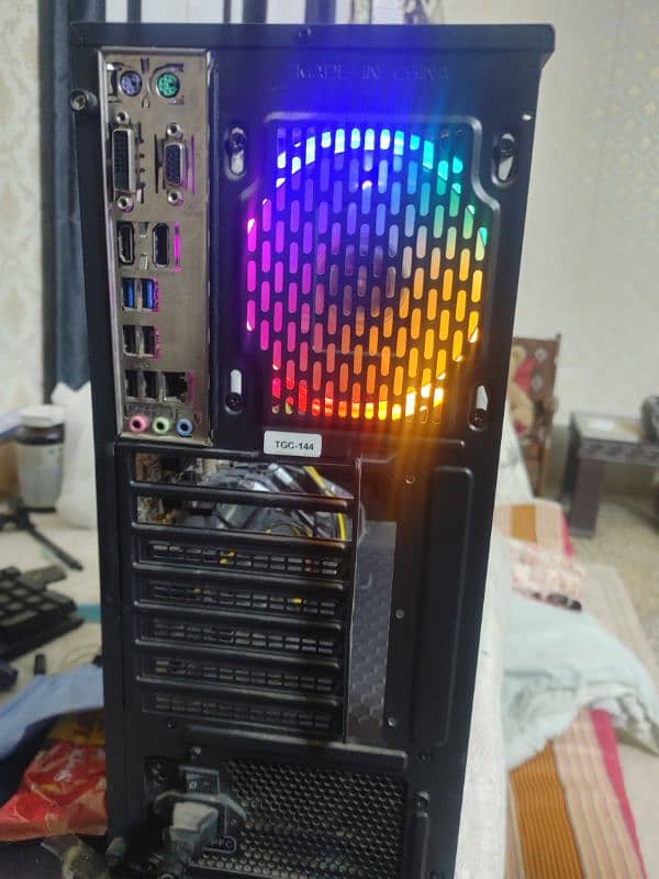 Gaming PC for sale with complete setup 3