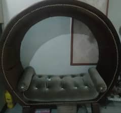 round