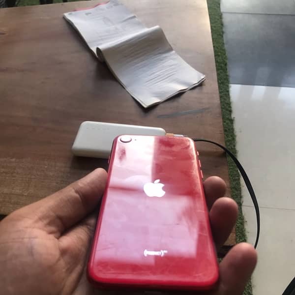 iphone se 2020 non pta urgent sall karna ha 03020625881 1