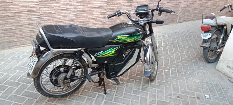 moter cycle for sale excellent condition 2