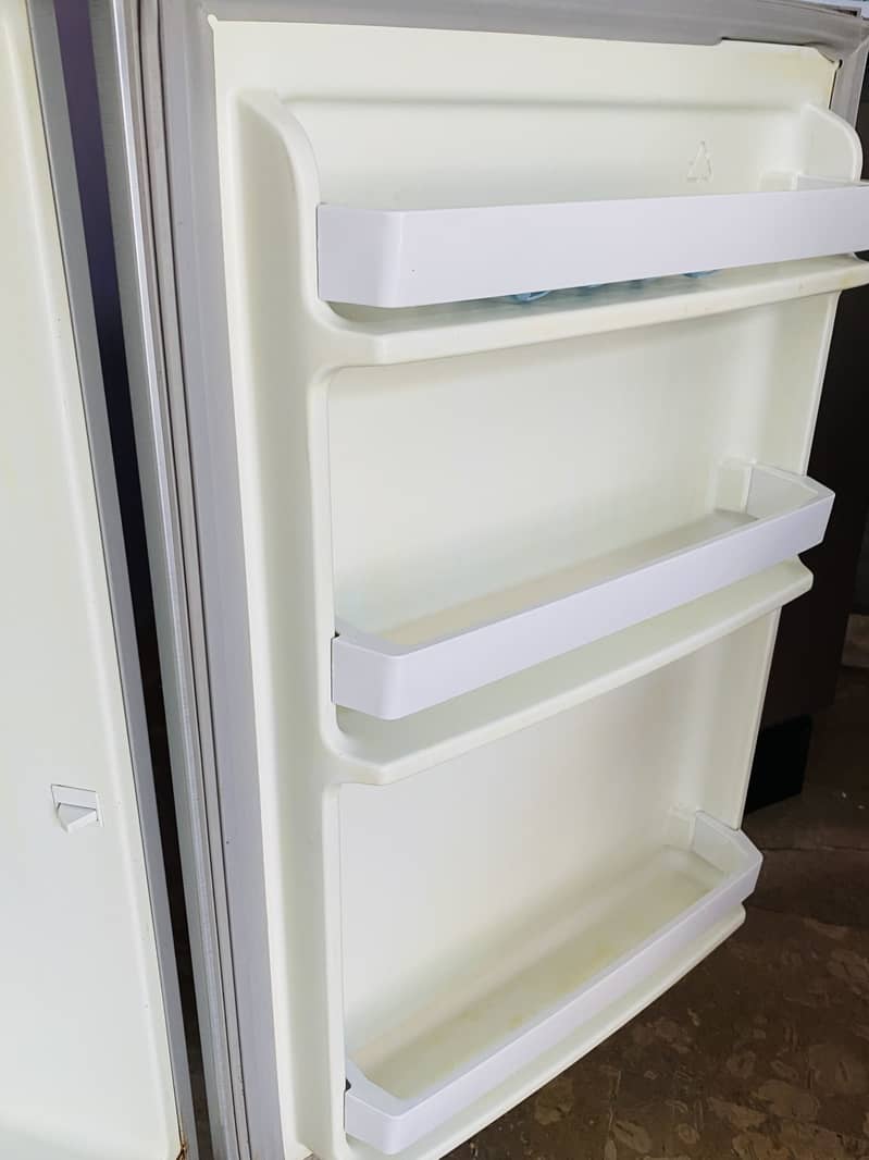 Mini Fridge 0