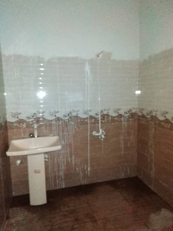 Commercial Portion For Rent In Beautiful Gulshan-E-Iqbal - Block 5 4