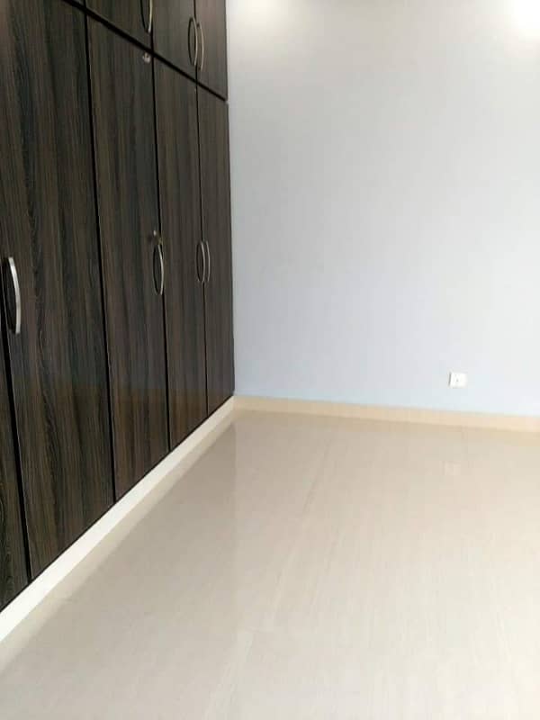 5 Bedroom Ground Plus Besmint G 14/3 Location 8 Marla Size 3060 Available 8