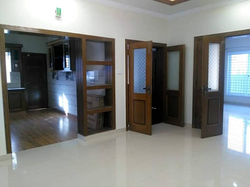5 Bedroom Ground Plus Besmint G 14/3 Location 8 Marla Size 3060 Available 10