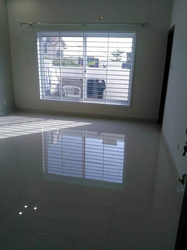 5 Bedroom Ground Plus Besmint G 14/3 Location 8 Marla Size 3060 Available 18