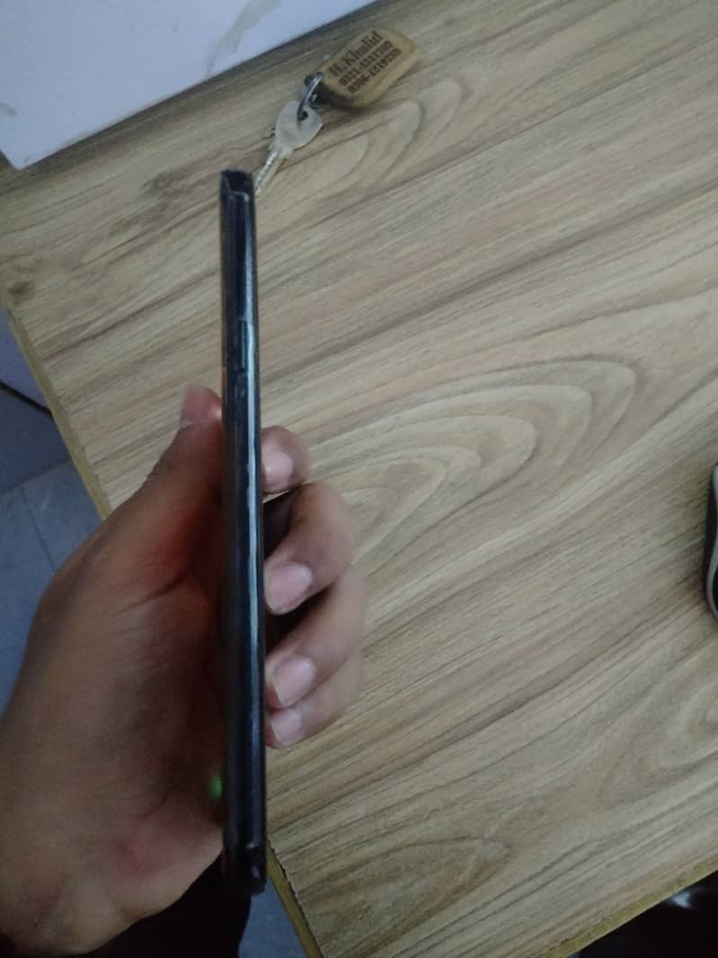 Samsung Mobile S9 Plus 3