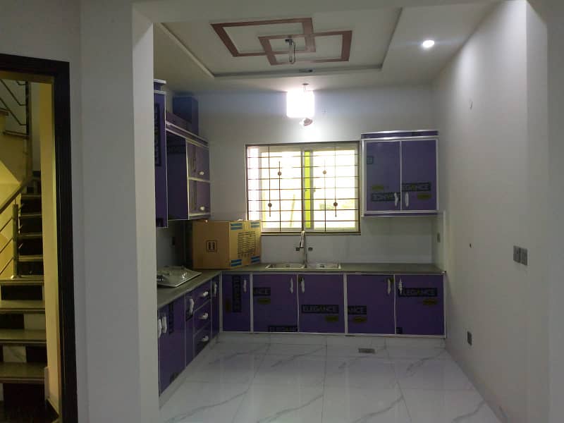5 MARLA HOUSE AVAILABLE FOR RENT IN REASONABLE PRICE 4