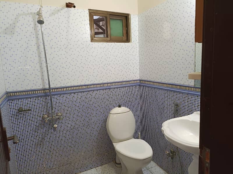 2 Bedrooms Upper Portion Available On Rent In Sui-gas Society Lahore 5