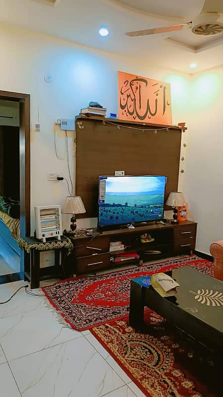 5 MARLA UPPER PORTION AVAILABLE FOR RENT 3