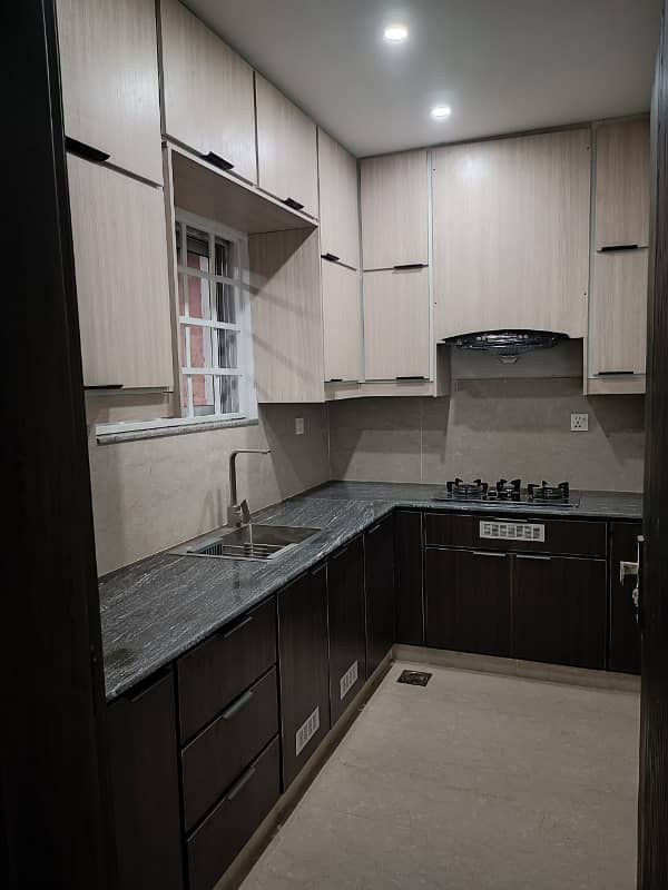 UPPER PORTION 5 MARLA AVAILABLE FOR RENT 0