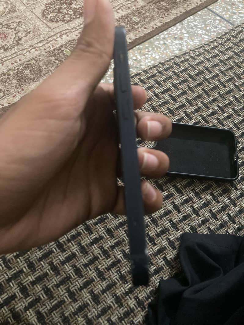 Iphone 12mini 3