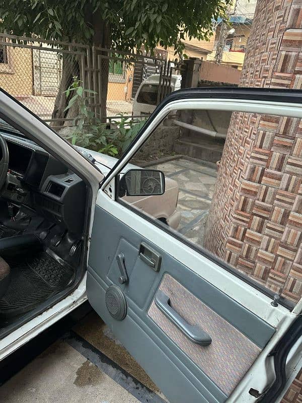 Suzuki Mehran VXR 2016 . . . . . 3+1+6+4+6+0+7+3+8+9 8