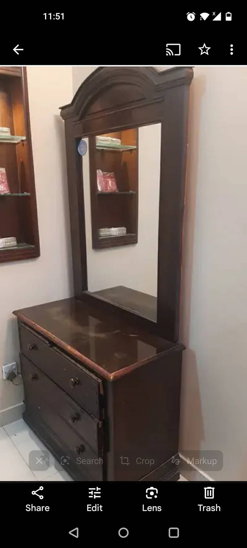 Dressing table only serious buyer contact 03312211606 on what's up 0