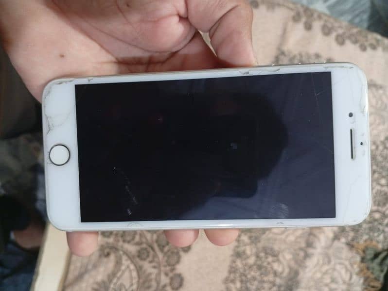 iPhone 7plus pta approved 3