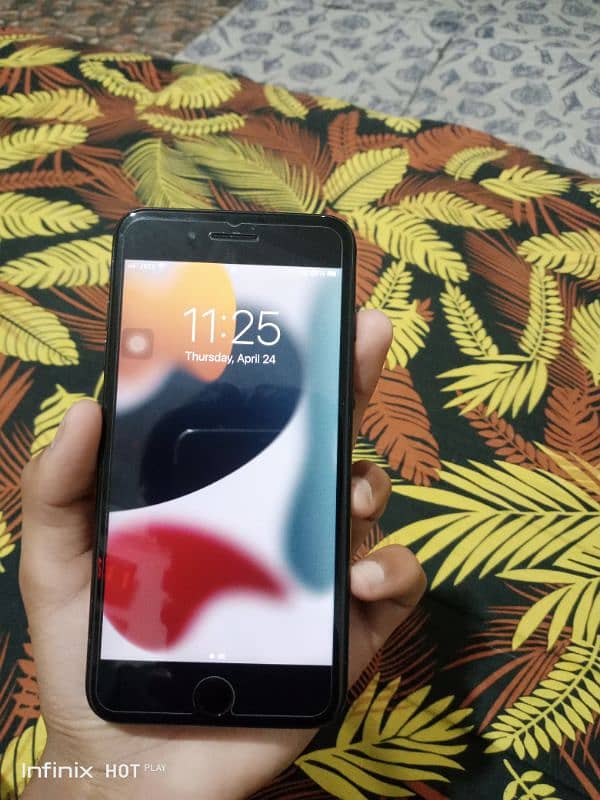 I phone 7 plus pta 128 gb 4